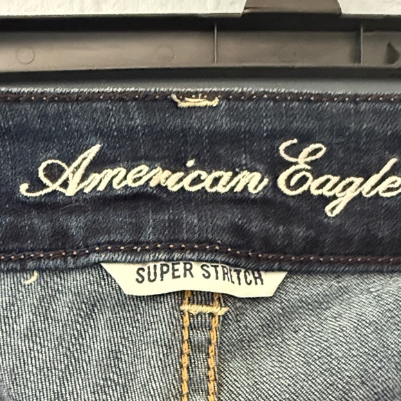 American Eagle Super Stretch Artist Short Dark Wash Jeans - Picture 2 of 3